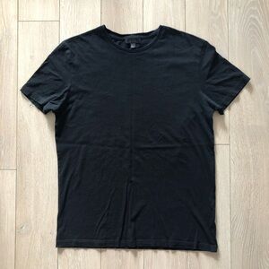 COS Classic Crew Neck T Shirt in Black Size S